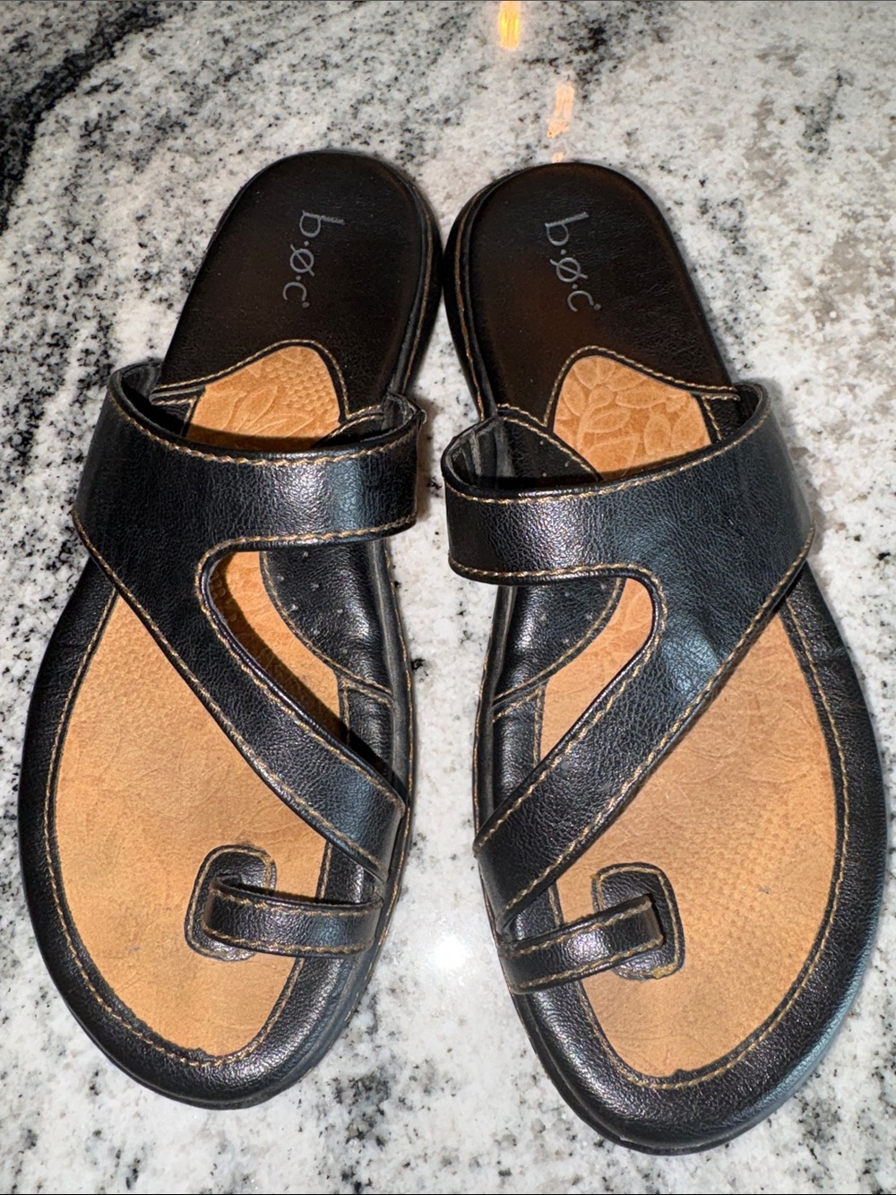 b.ø.c Black Faux Leather Slide Sandals - Two-Tone Black & Tan